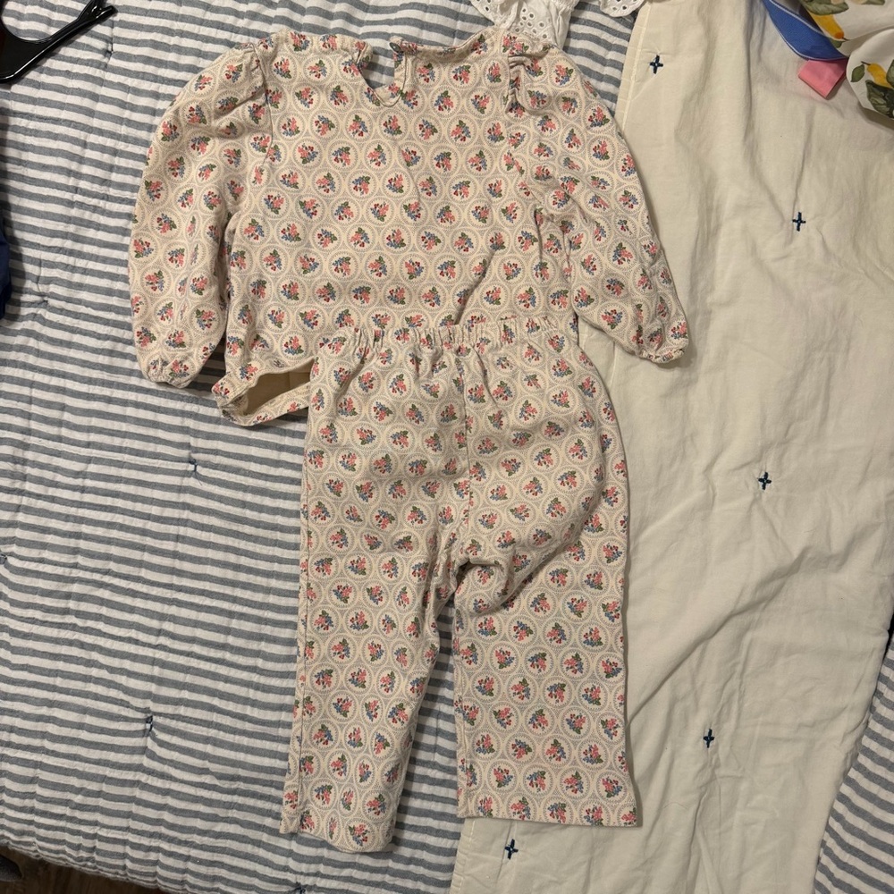 Konges Sløjd matching floral set